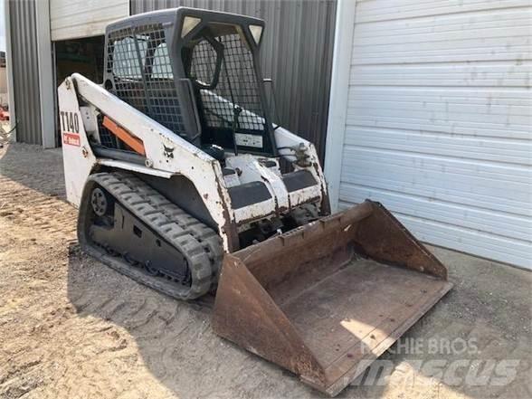 Bobcat T140 Carregadoras de direcção deslizante