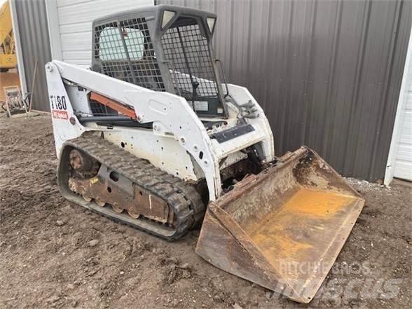 Bobcat T180 Carregadoras de direcção deslizante