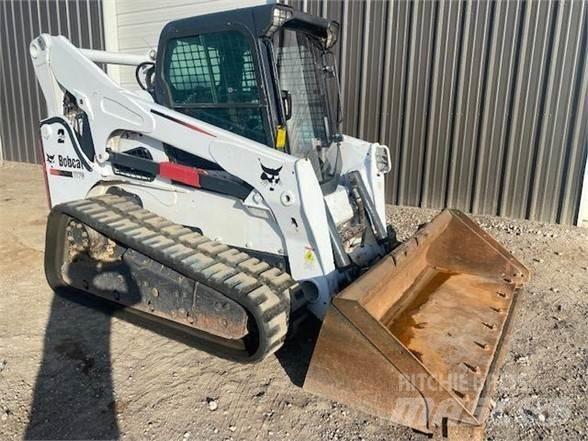 Bobcat T870 Carregadoras de direcção deslizante