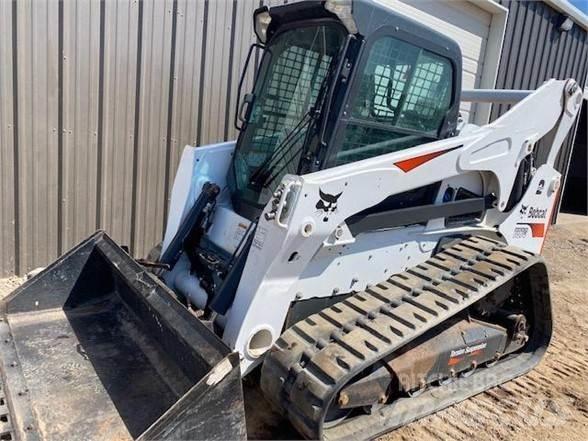 Bobcat T870 Carregadoras de direcção deslizante