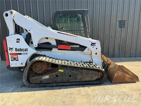 Bobcat T870 Carregadoras de direcção deslizante