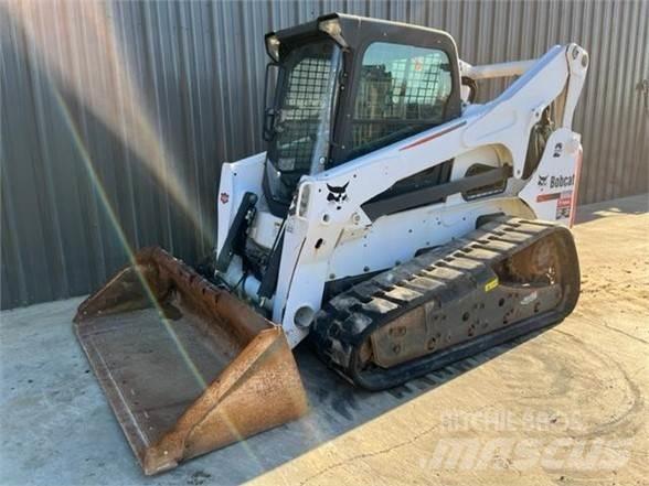 Bobcat T870 Carregadoras de direcção deslizante