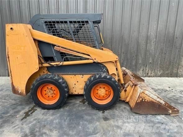 CASE 40XT Carregadoras de direcção deslizante