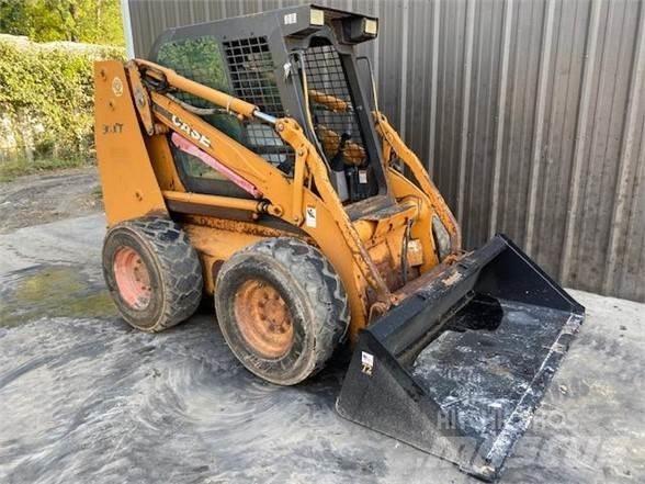 CASE 90XT Carregadoras de direcção deslizante