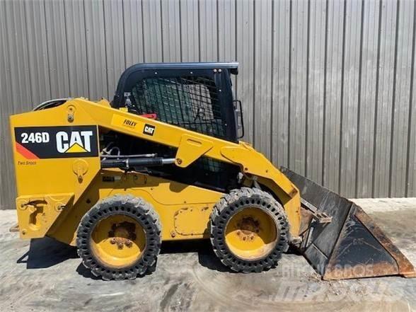 CAT 246D Carregadoras de direcção deslizante