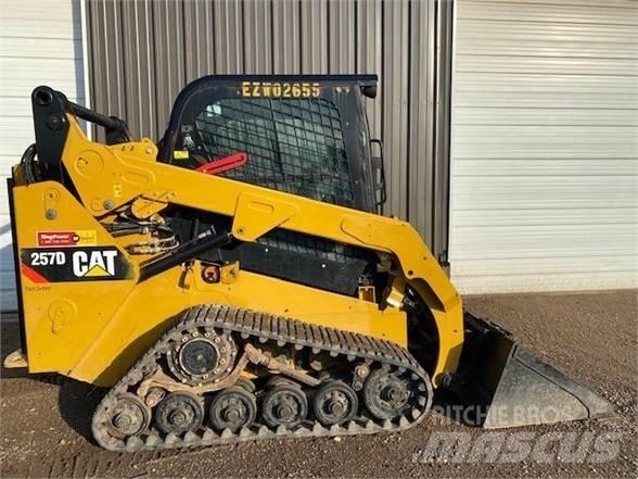 CAT 257D Carregadoras de direcção deslizante