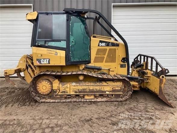 CAT D4K2 LGP Dozers - Tratores rastos