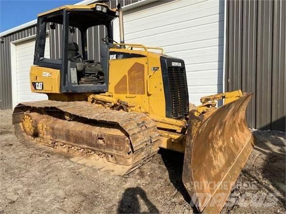 CAT D5K LGP Dozers - Tratores rastos