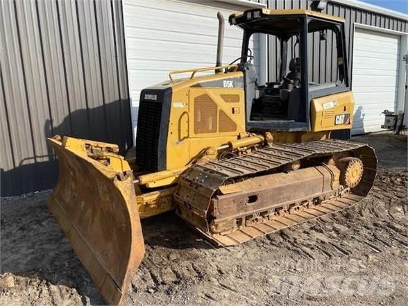 CAT D5K LGP Dozers - Tratores rastos