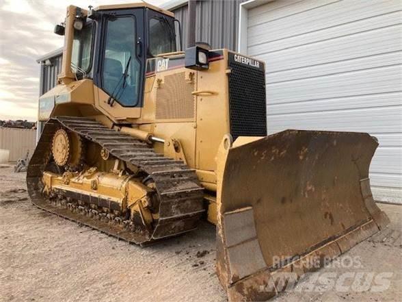 CAT D5M Dozers - Tratores rastos