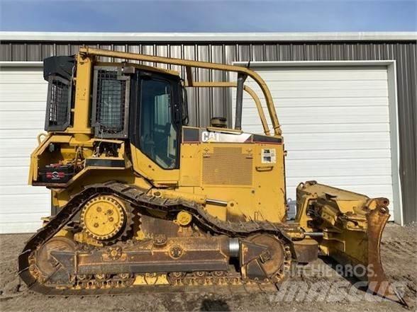 CAT D5M XL Dozers - Tratores rastos