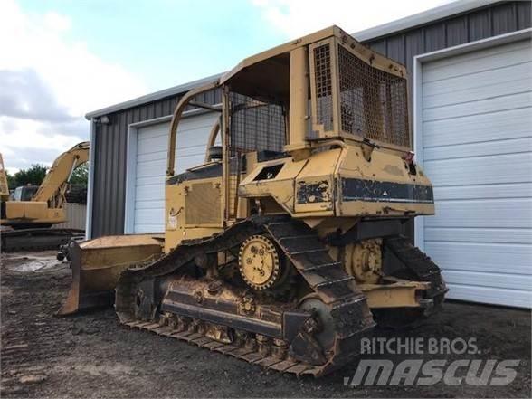 CAT D5M XL Dozers - Tratores rastos