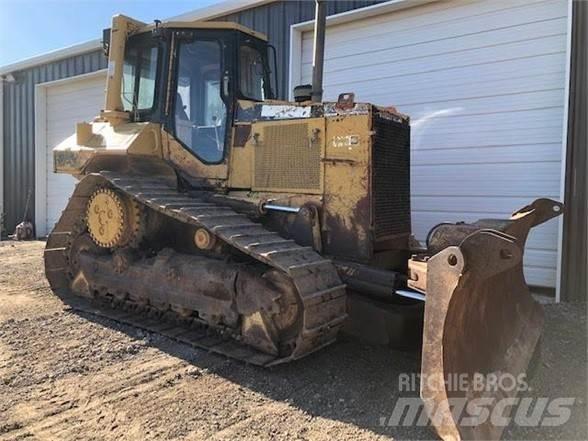 CAT D6M XL Dozers - Tratores rastos