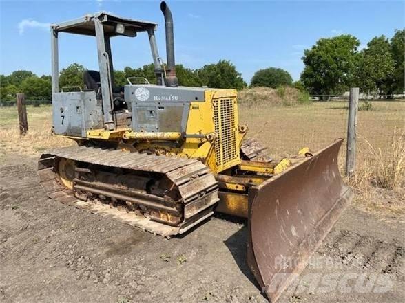 Komatsu D32P-1 Dozers - Tratores rastos