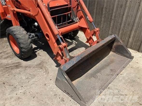 Kubota L48 Retroescavadoras