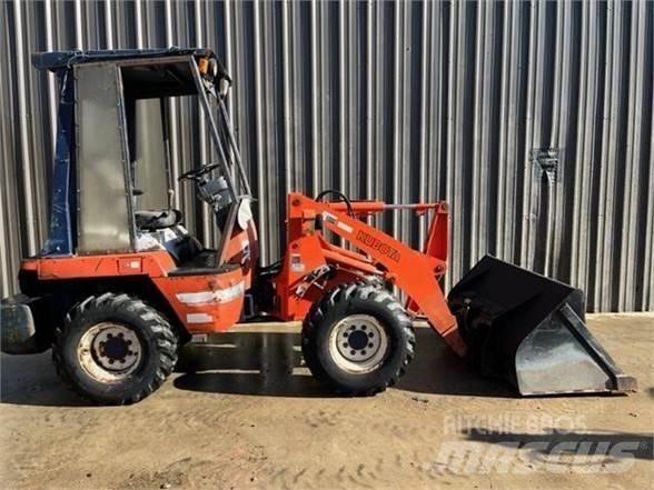 Kubota R420 Pás carregadoras de rodas
