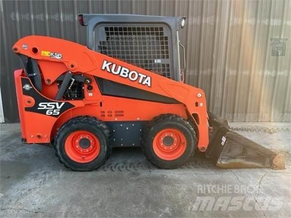 Kubota SSV65 Carregadoras de direcção deslizante