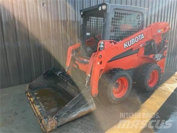 Kubota SSV65 Carregadoras de direcção deslizante