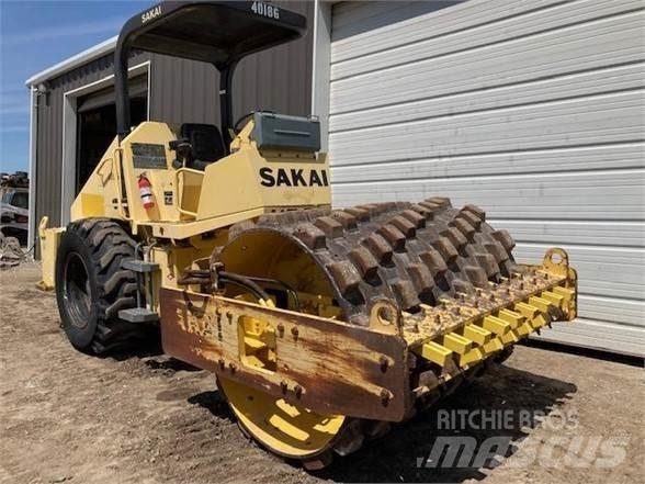 Sakai SV410 Cilindros Compactadores monocilíndricos