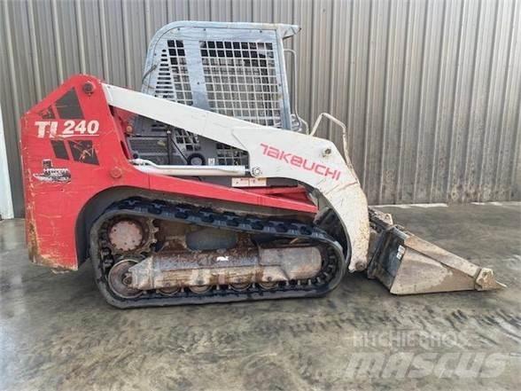 Takeuchi TL240 Carregadoras de direcção deslizante