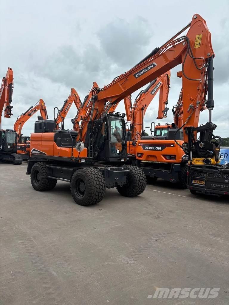 Develon DX140W-7 Escavadoras de rodas