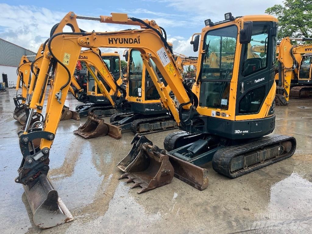 Hyundai R30 Z-9AK Mini Escavadoras <7t