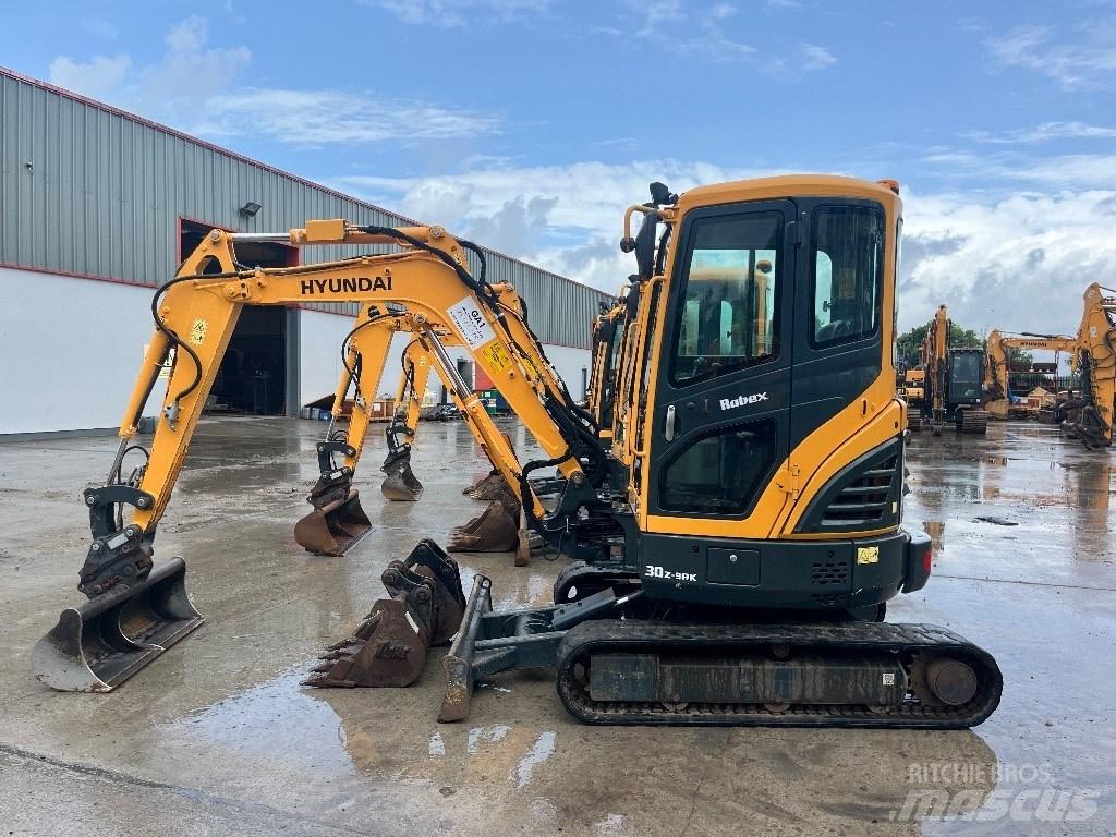 Hyundai R30 Z-9AK Mini Escavadoras <7t