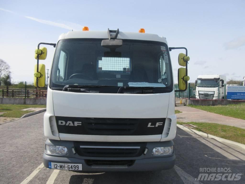 DAF 45.210 ATI Camiões de guincho/estrado