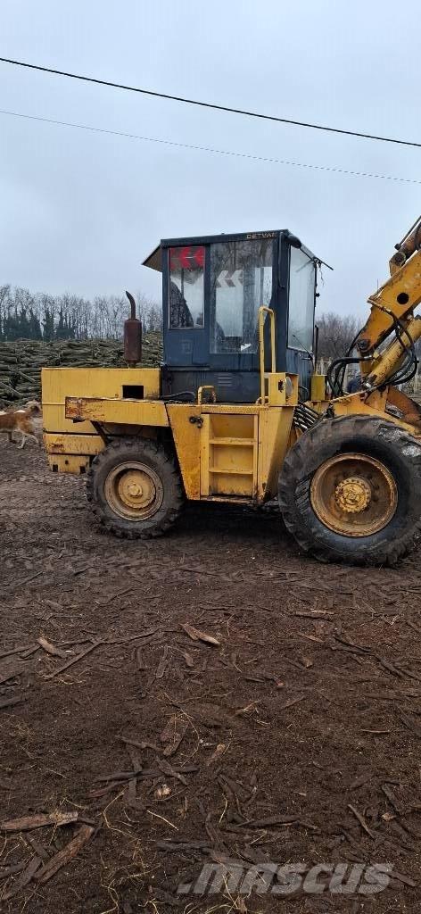 UN Forklift 45.2 Ceifeiras debulhadoras