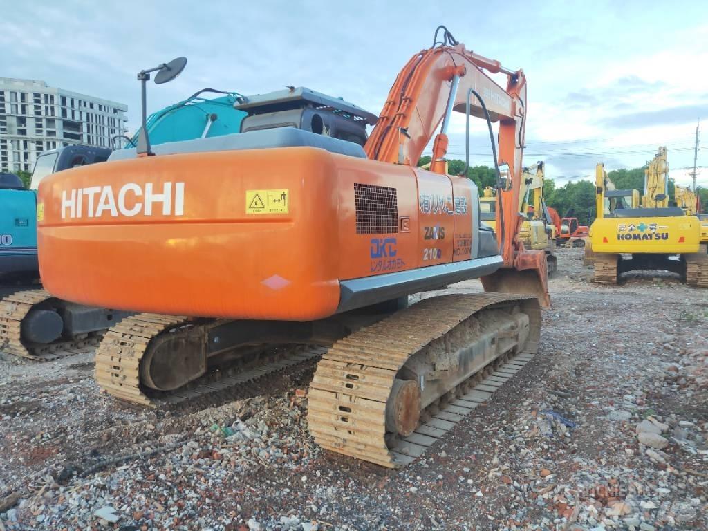 Hitachi ZX 210 Escavadoras de rastos