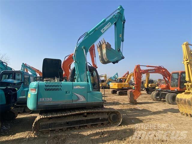 Kobelco SK 130 Escavadoras Midi 7t - 12t