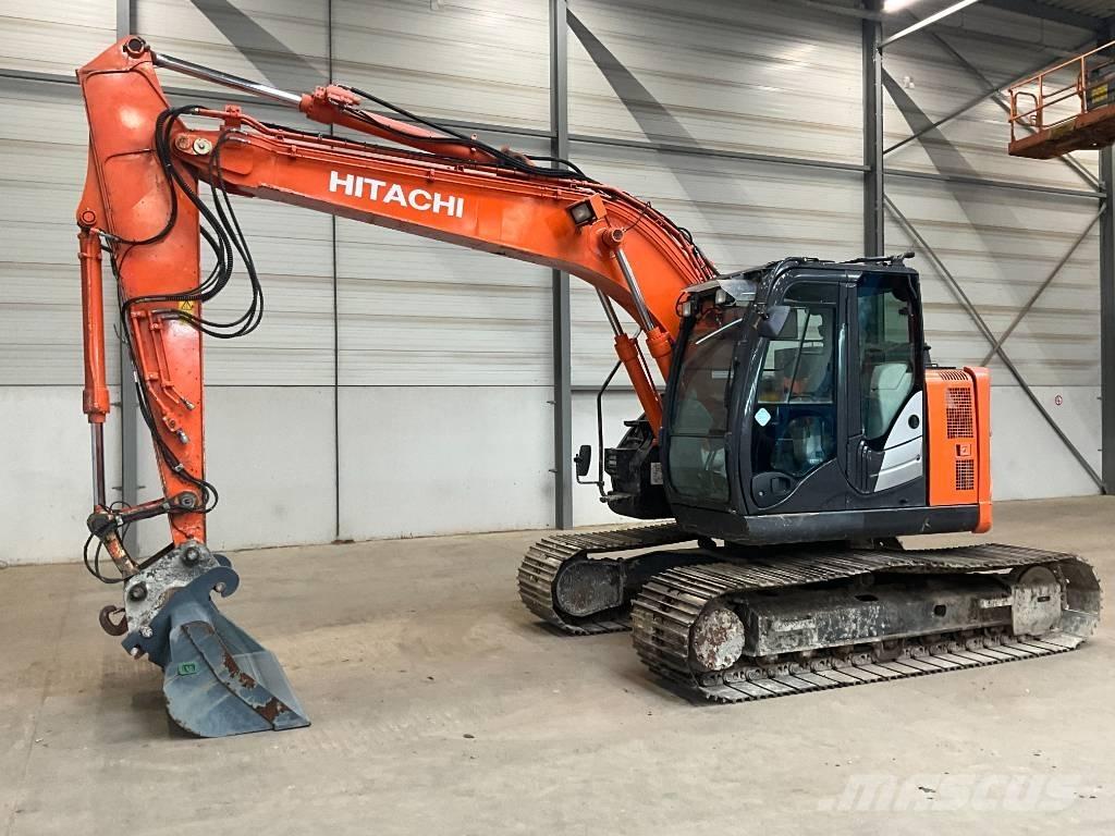 Hitachi ZX 135 US-6 Escavadoras de rastos