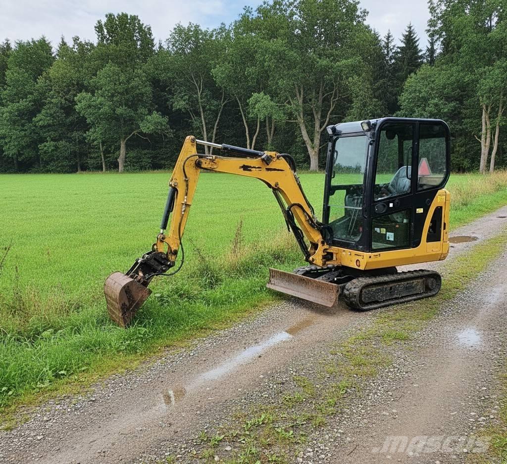CAT 301.8 C Mini Escavadoras <7t
