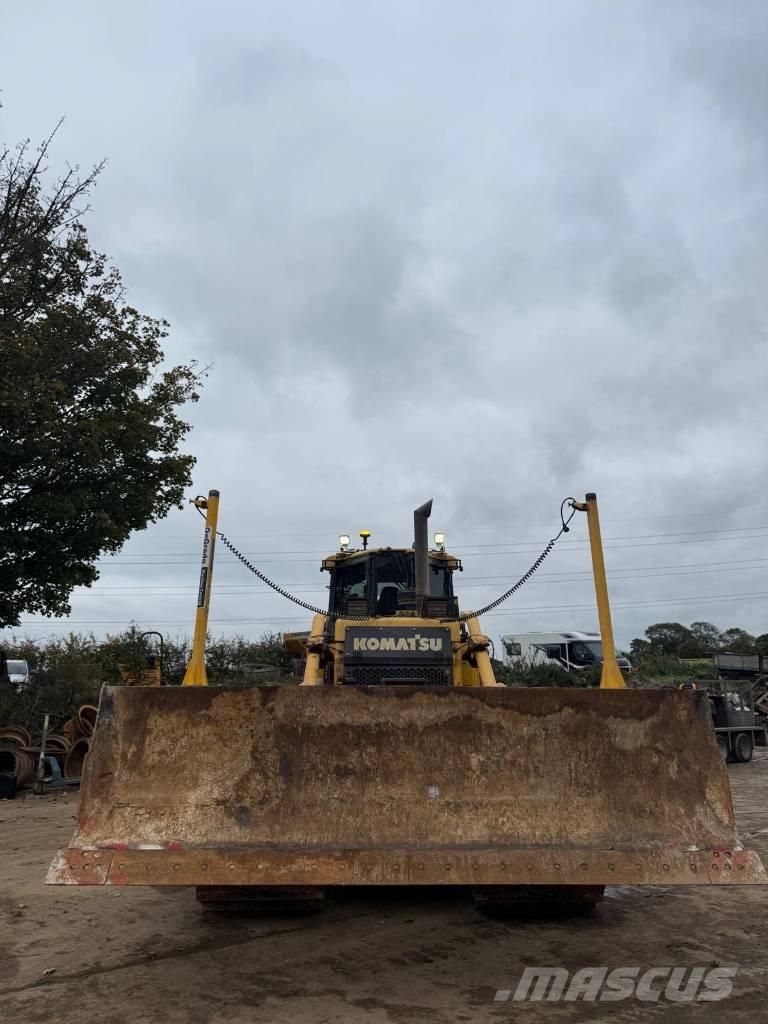 Komatsu D 65 PX-17 Dozers - Tratores rastos