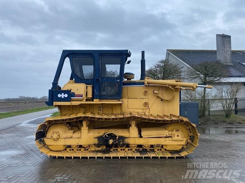 Komatsu D 85 P Dozers - Tratores rastos