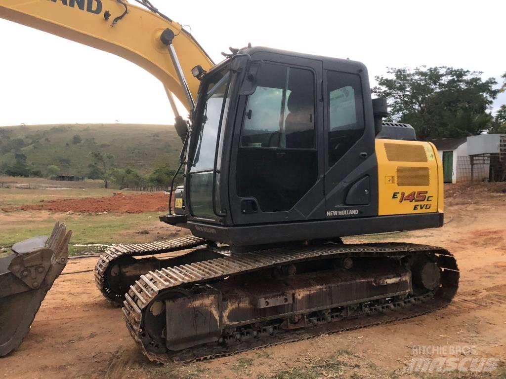 New Holland E 145 Escavadoras de rastos
