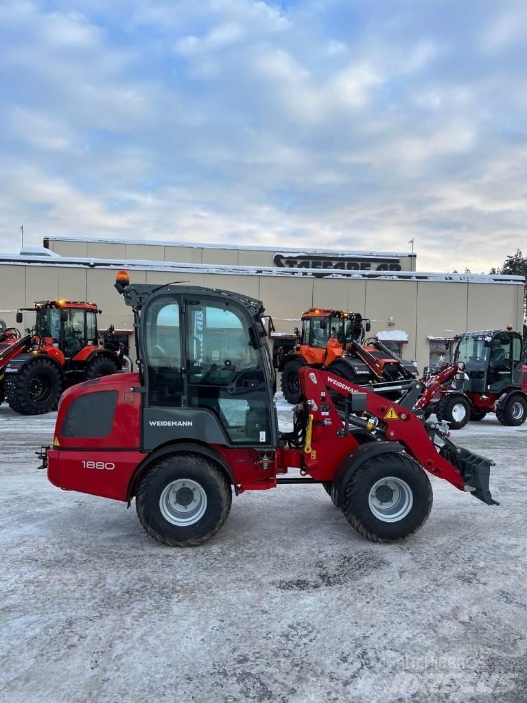 Weidemann 1880 Pás carregadoras de rodas