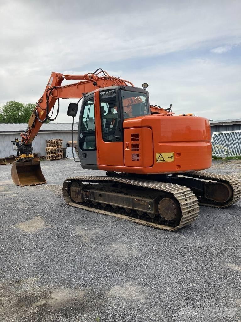 Hitachi ZX 135 Escavadoras de rastos