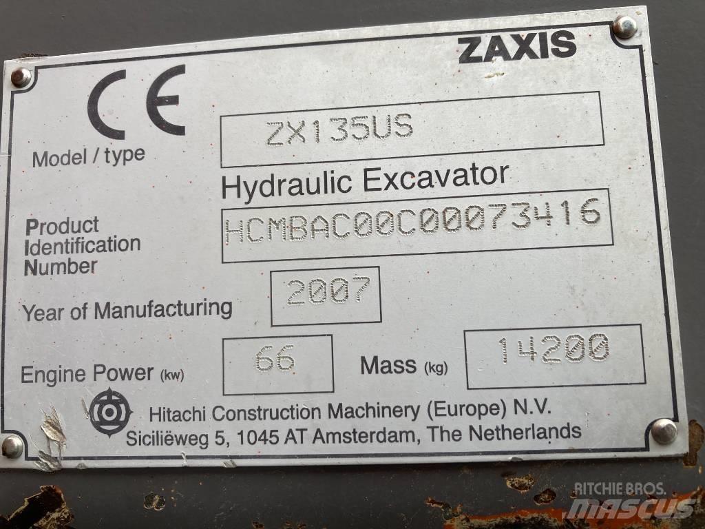 Hitachi ZX 135 Escavadoras de rastos