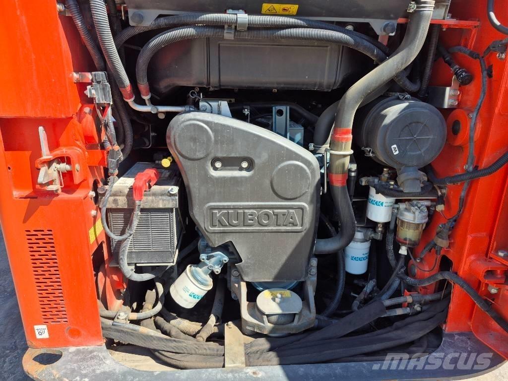 Kubota SSV 65 Carregadoras de direcção deslizante