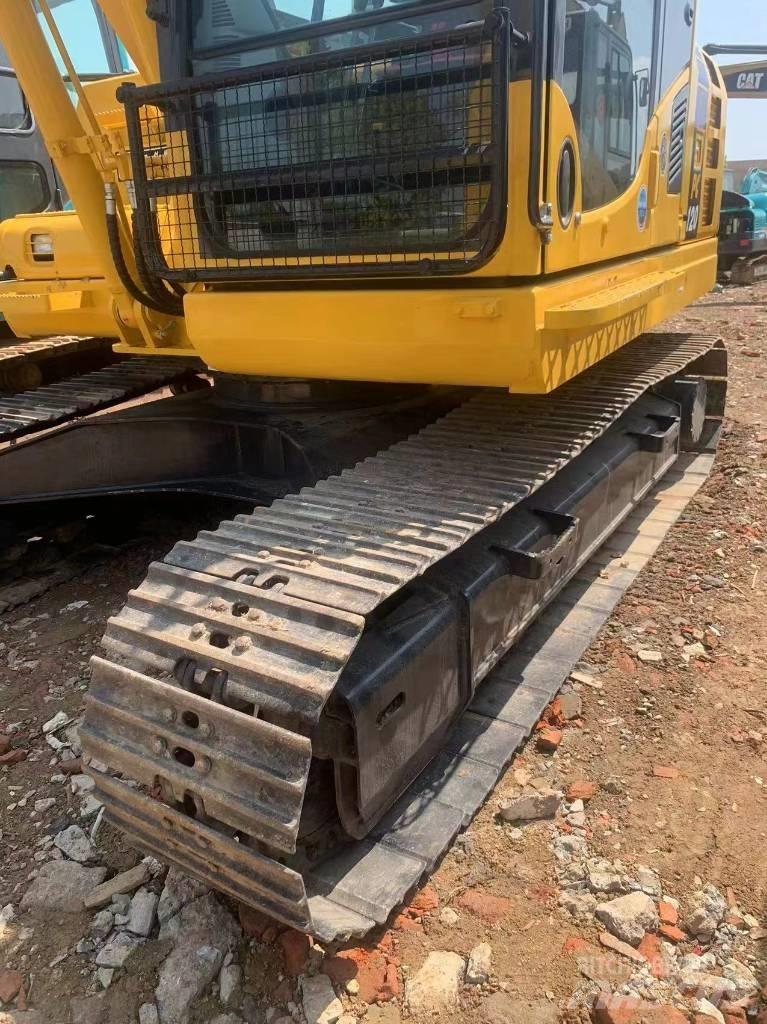 Komatsu PC 120-8 Escavadoras Midi 7t - 12t