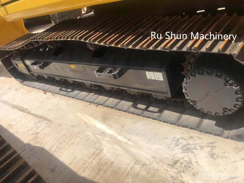 Komatsu PC 220-8 Escavadoras de rastos