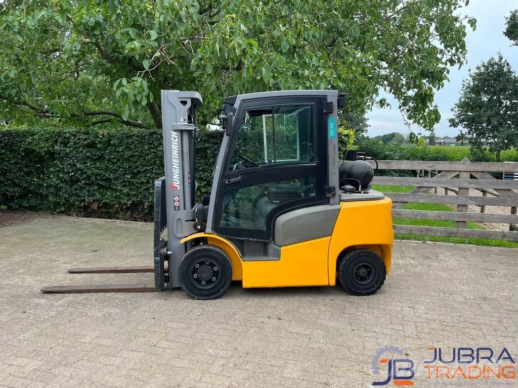 Jungheinrich TFG 425 Empilhadores a gás