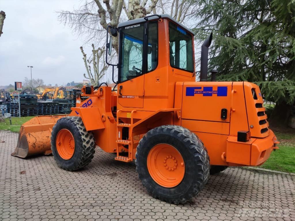 Fiat-Hitachi W90 Pás carregadoras de rodas