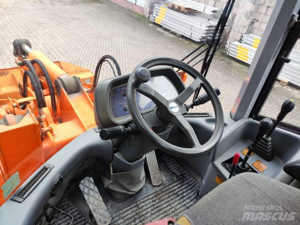 Fiat-Hitachi W90 Pás carregadoras de rodas