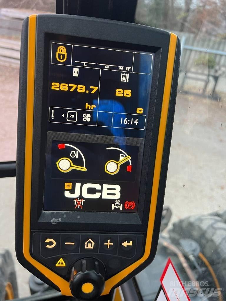 JCB JS 145 W+ TT4i Escavadoras de rodas