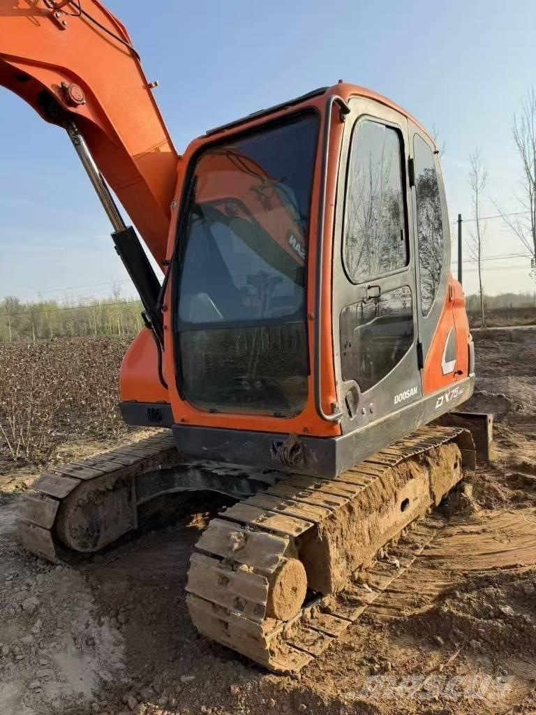 Doosan DX 75-9 C Escavadoras de rastos