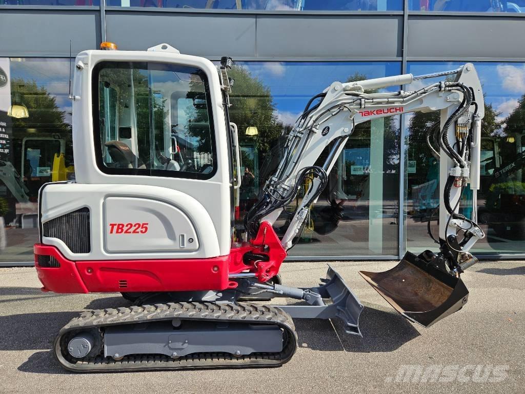 Takeuchi TB 225 Mini Escavadoras <7t