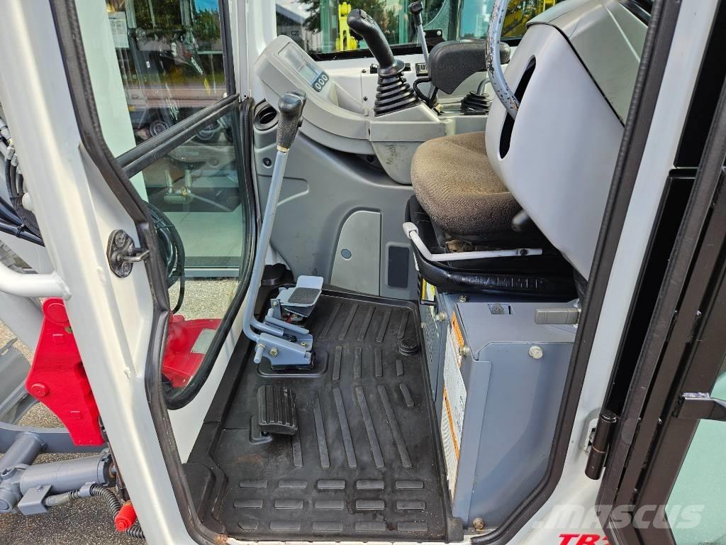 Takeuchi TB 225 Mini Escavadoras <7t