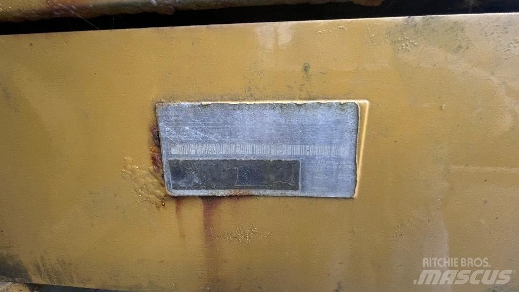 CAT 324 D L Escavadoras de rastos